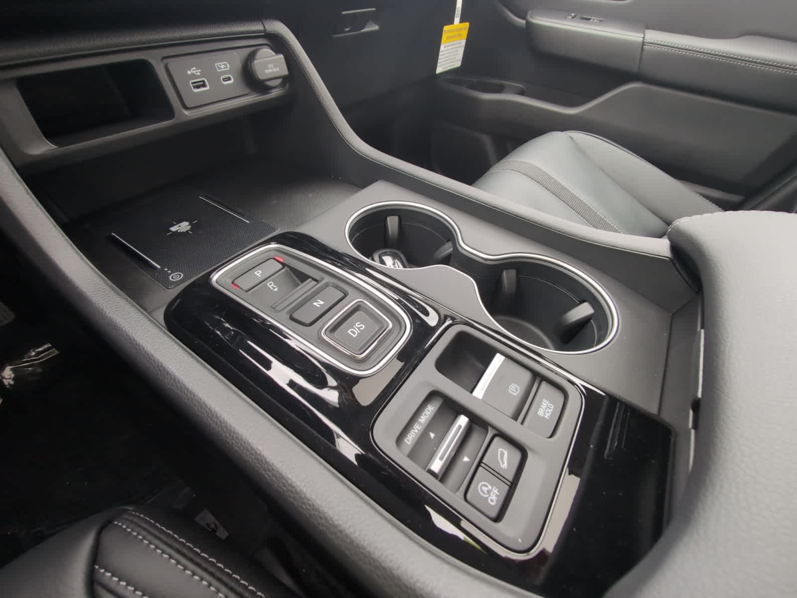 new 2025 Honda Pilot car, priced at $53,450