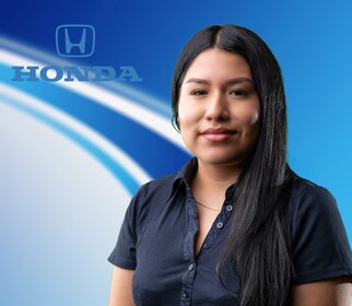Staff member Sofia Cacnahuaray from ID_f77bf1
