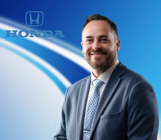 Staff member Nick Tarquini  from ID_588664