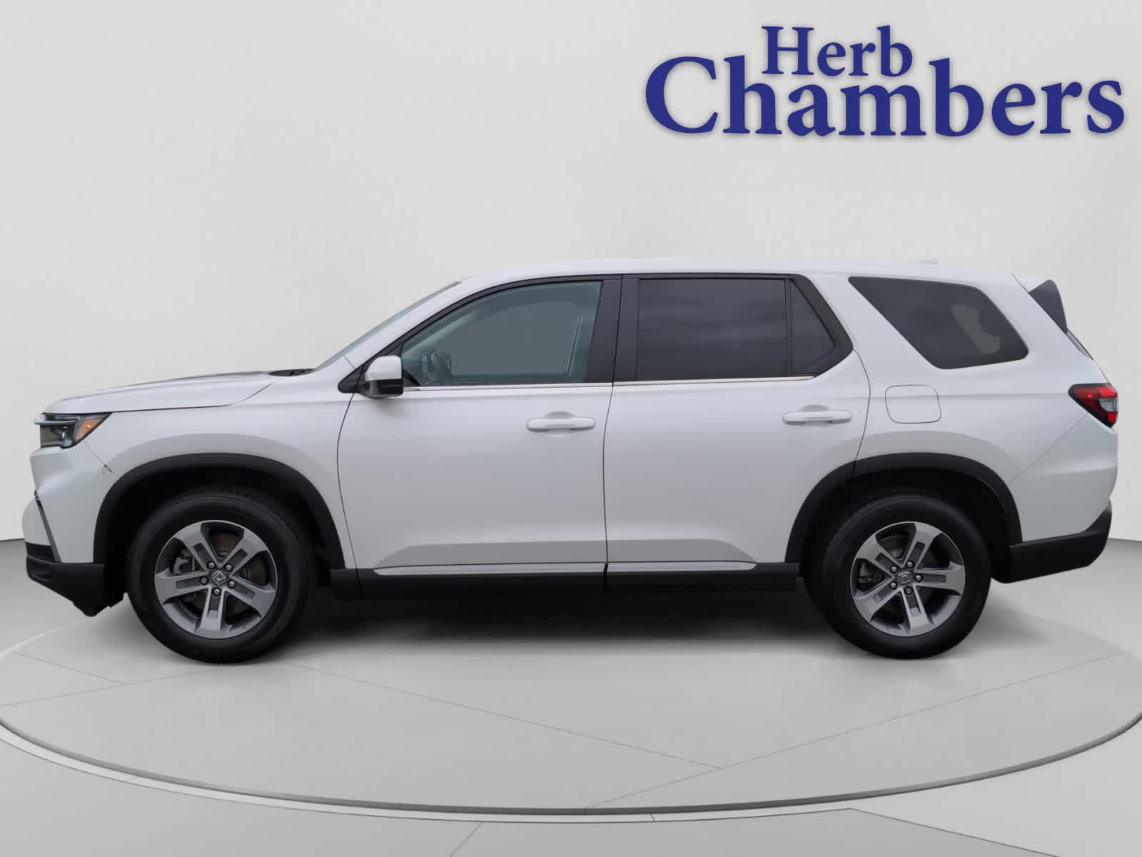 used 2025 Honda Pilot car, priced at $41,250
