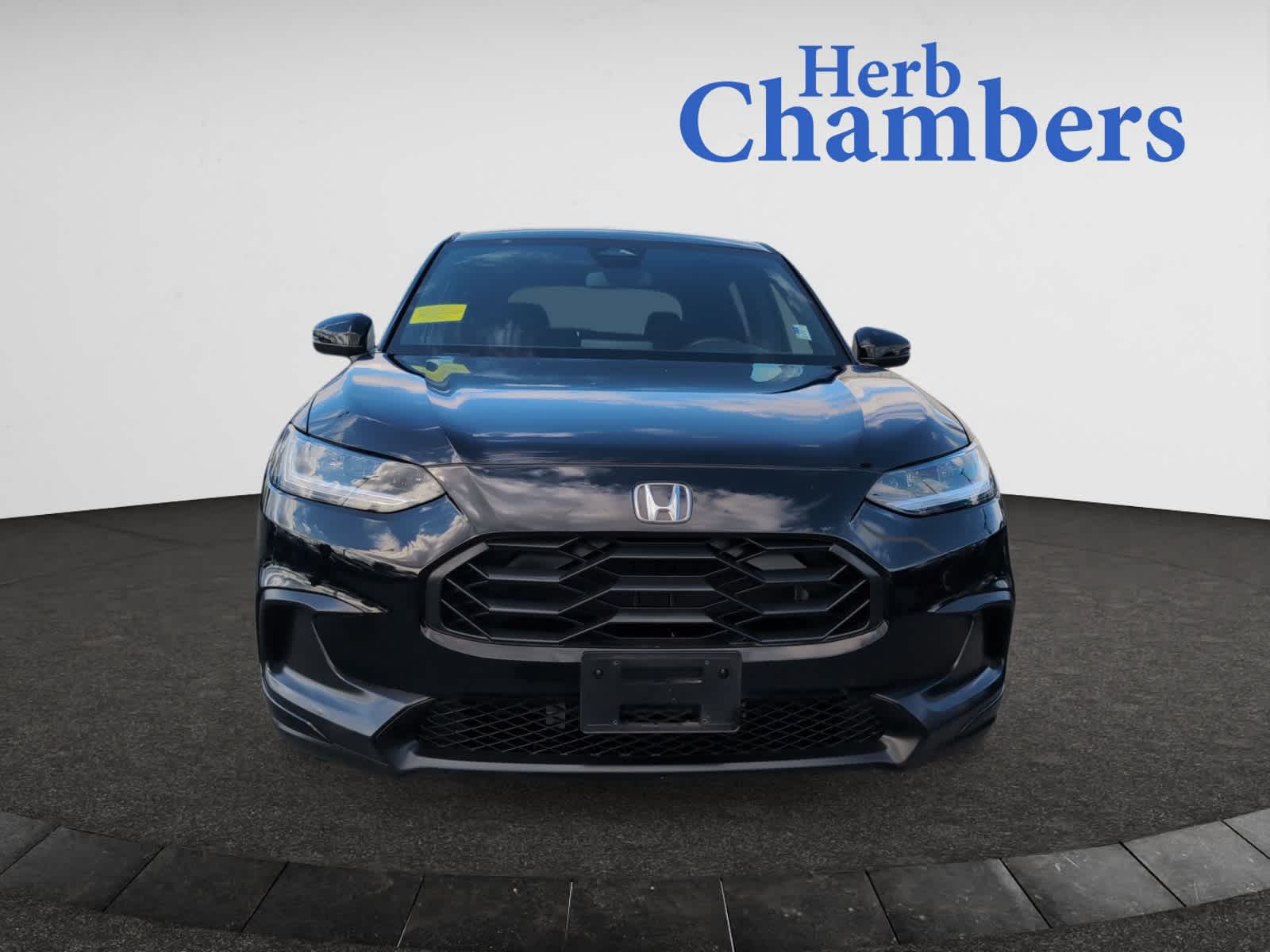 2025 Honda HR-V Sport photo 2
