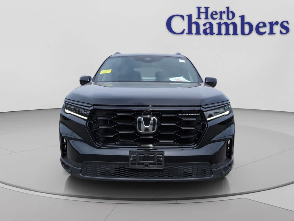 Used 2025 Honda Pilot Black Edition SUV