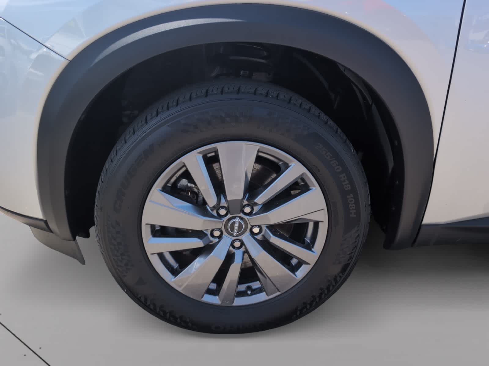 used 2025 Nissan Pathfinder car, priced at $33,298