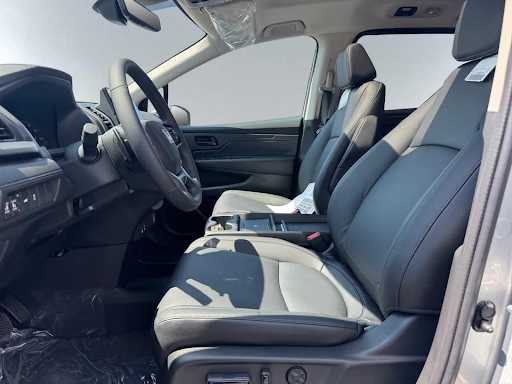 new 2026 Honda Odyssey car, priced at $44,290