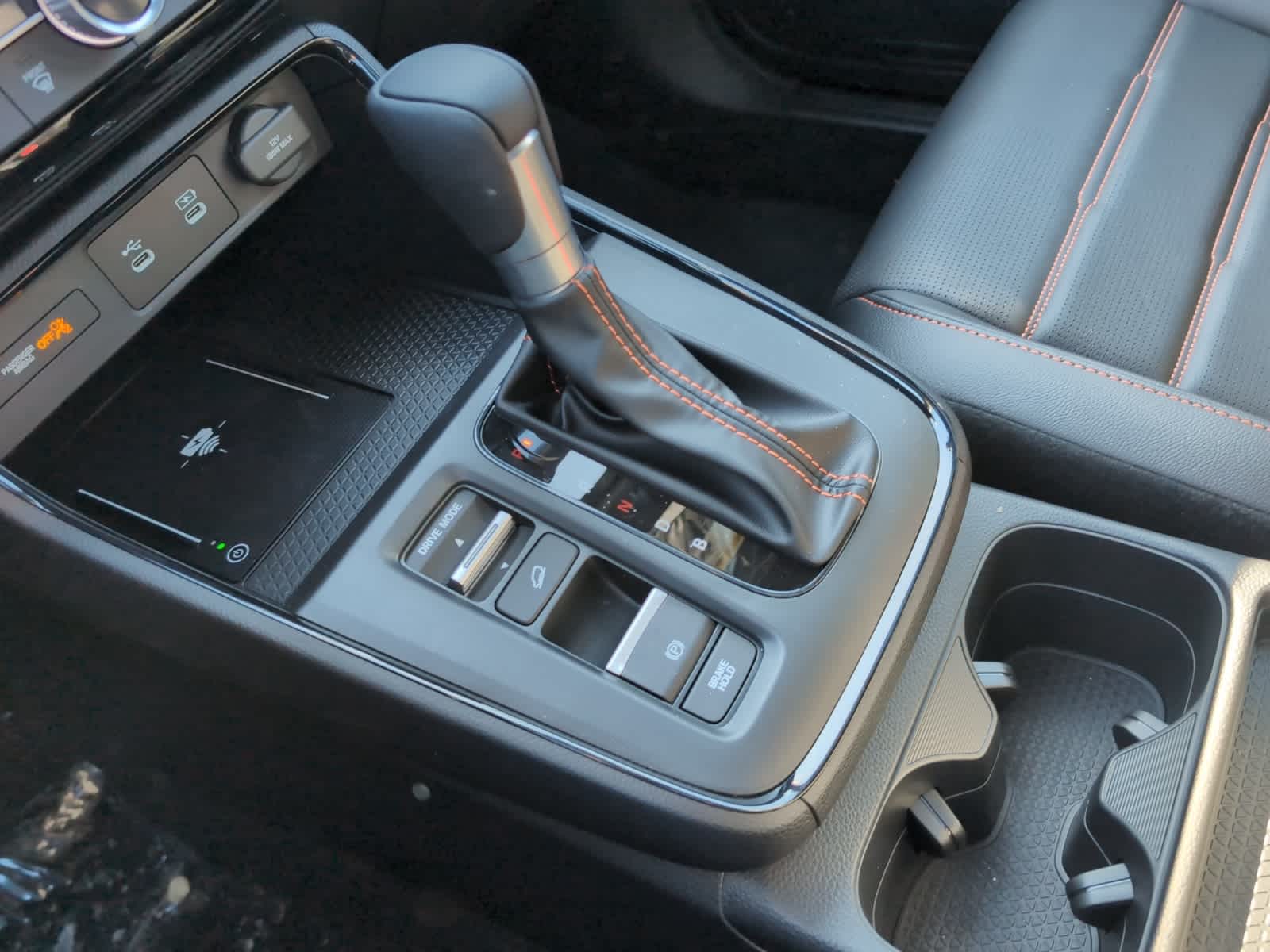 new 2026 Honda CR-V Hybrid car, priced at $44,155