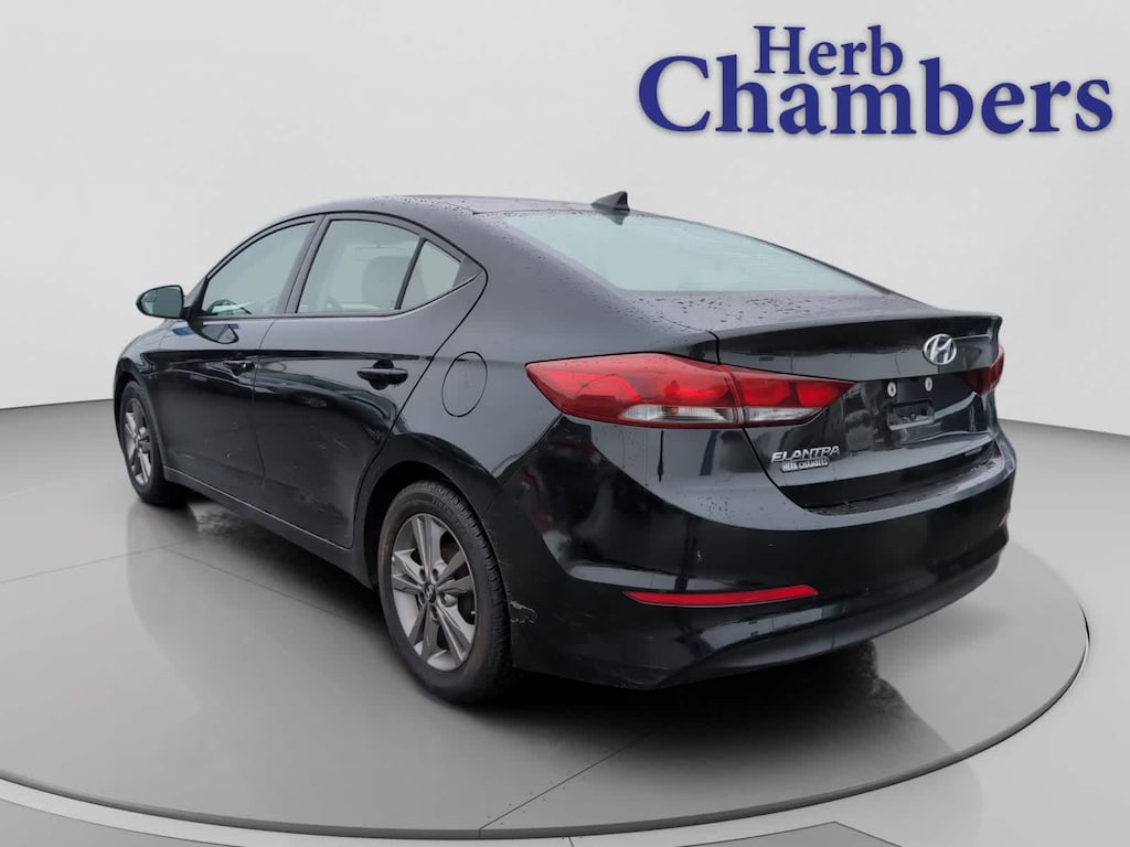 Used 2017 Hyundai Elantra SE w/PZEV Sedan