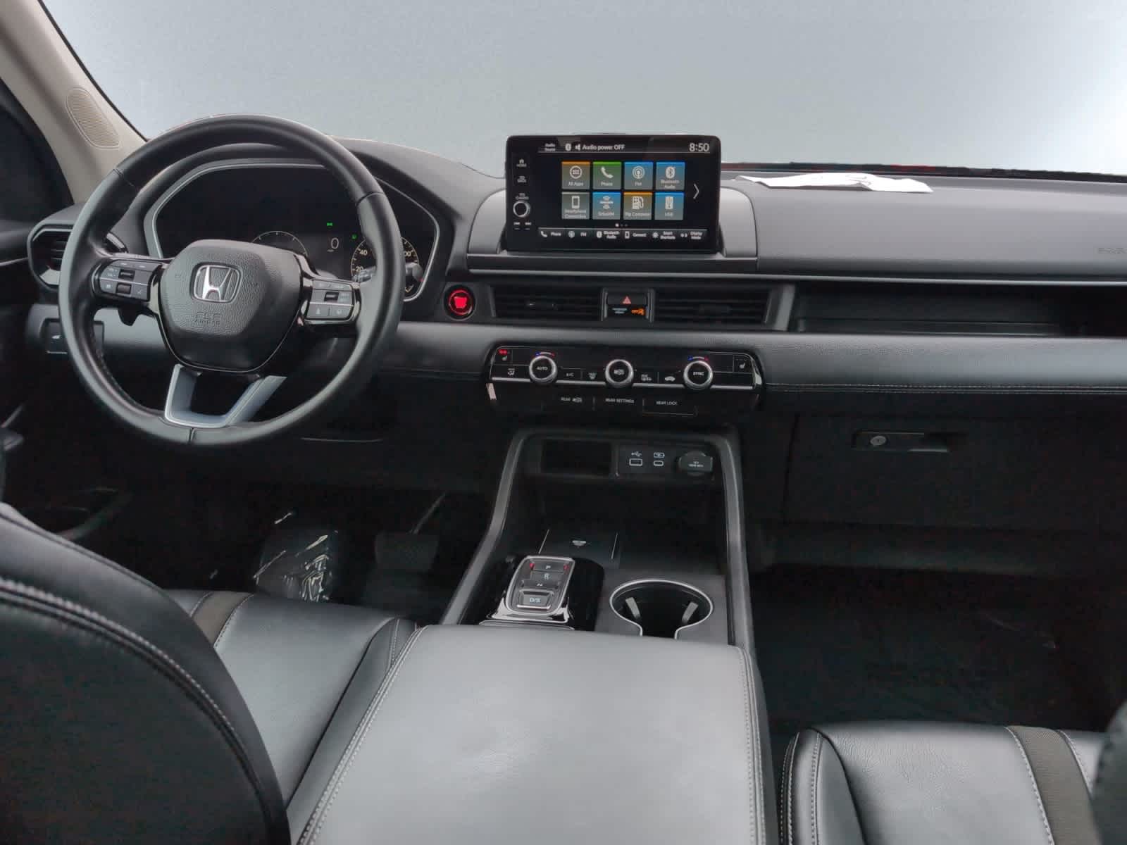 used 2025 Honda Pilot car, priced at $41,250