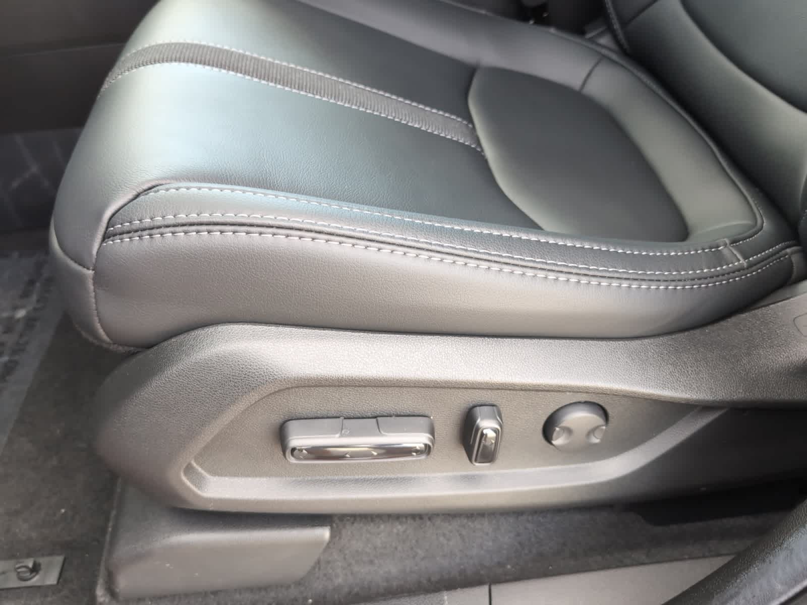 new 2025 Honda Pilot car, priced at $53,405