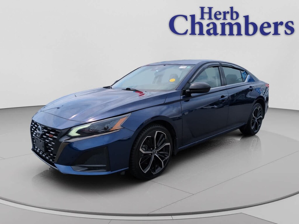 Used 2023 Nissan Altima 2.5 SR Sedan