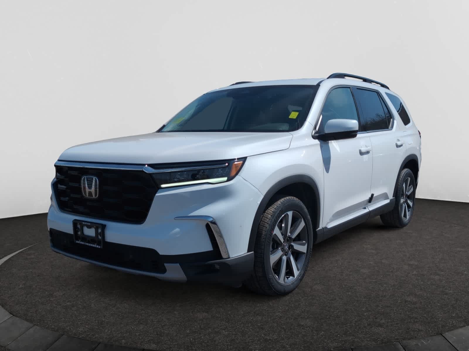 new 2025 Honda Pilot car, priced at $51,550