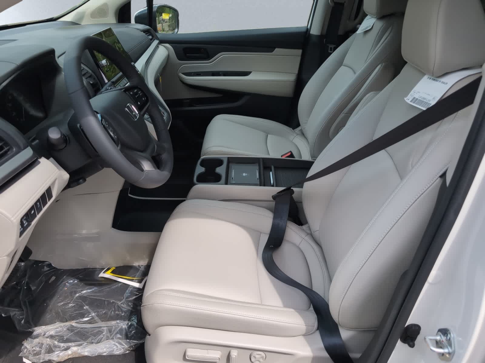 new 2026 Honda Odyssey car, priced at $46,095