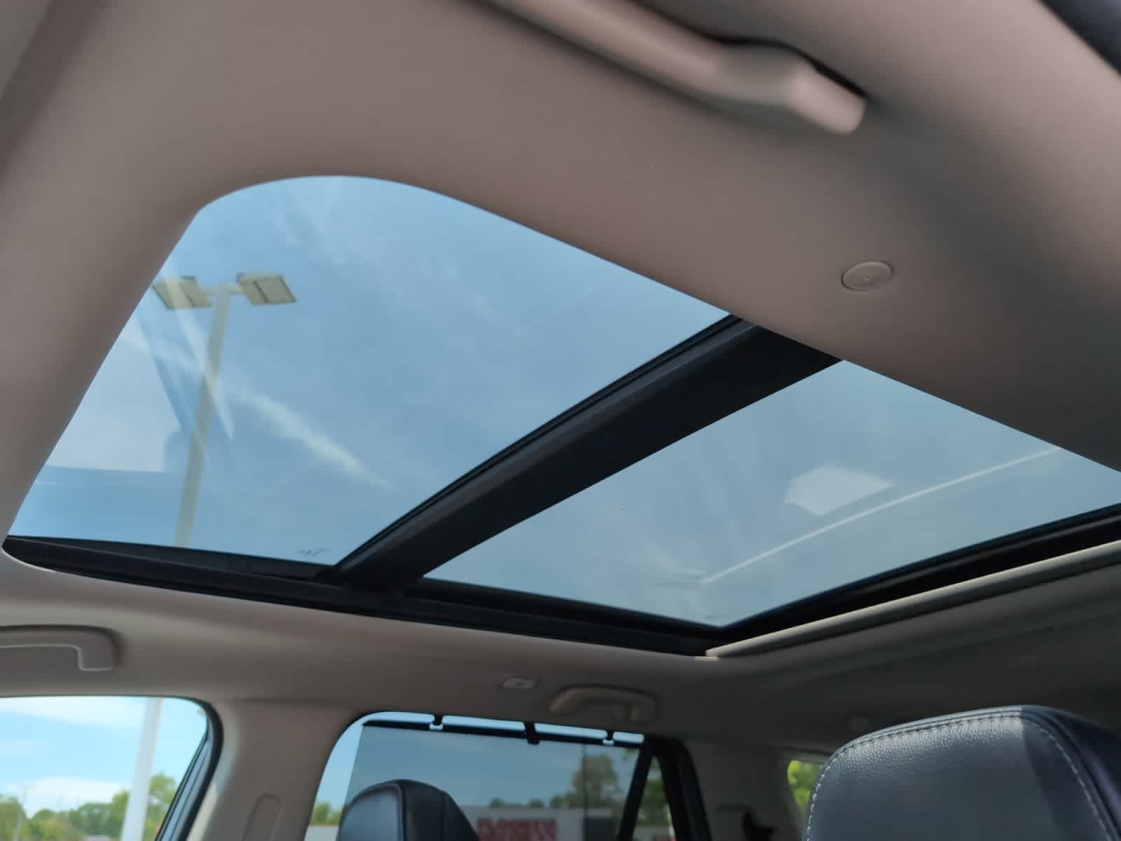 used 2025 Honda Pilot car, priced at $44,420