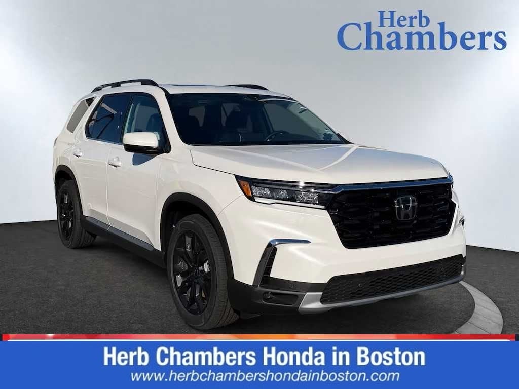 2025 Honda Pilot Touring's photo