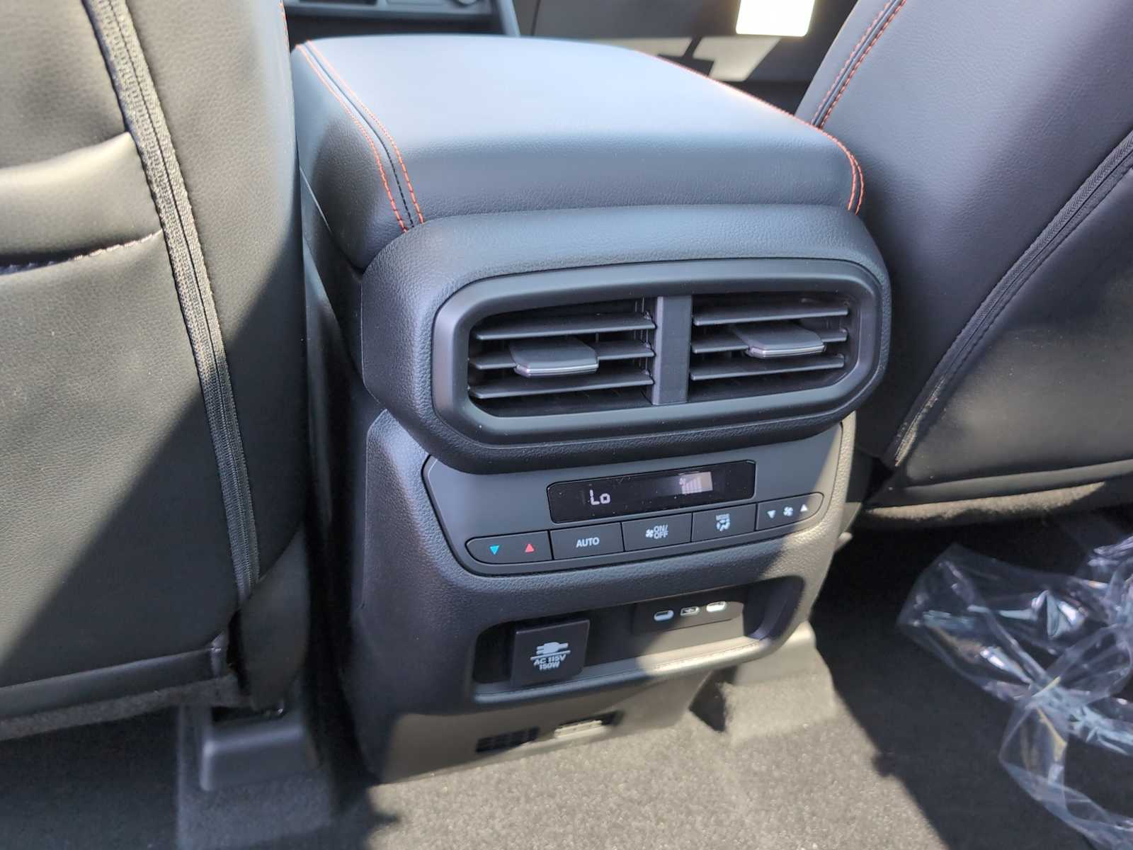 new 2025 Honda Pilot car, priced at $51,350