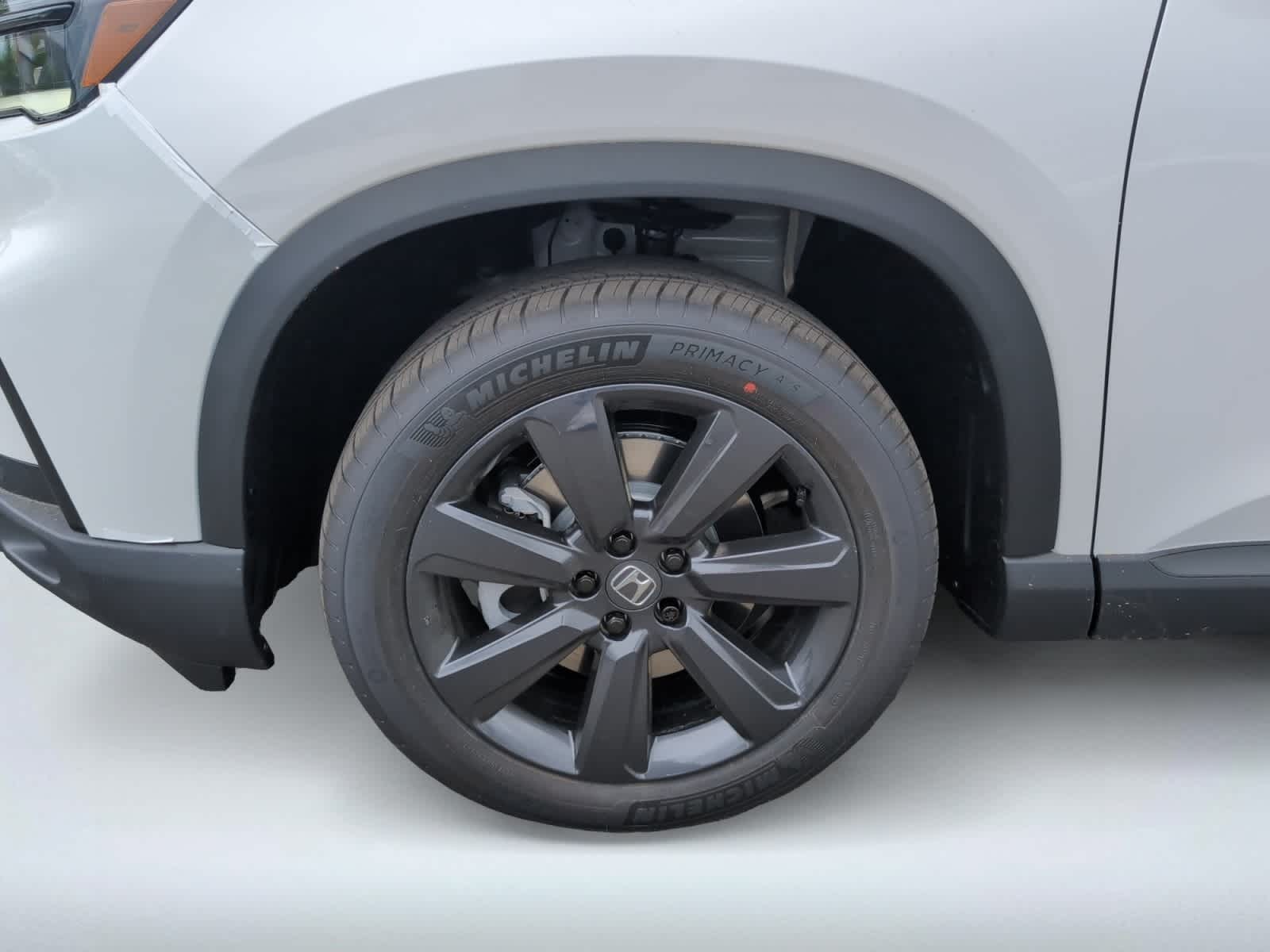 new 2025 Honda Pilot car, priced at $44,250