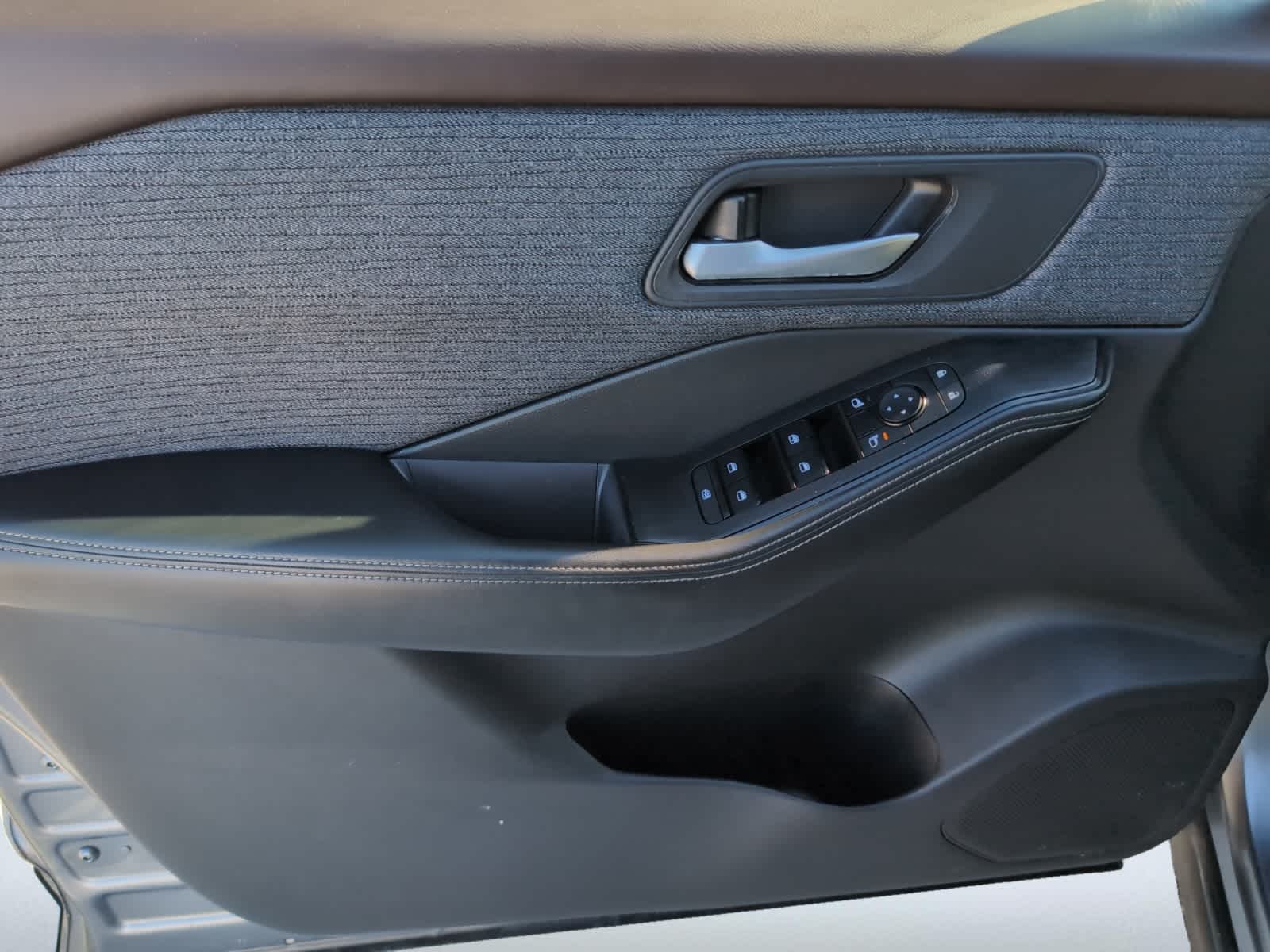 used 2021 Nissan Rogue car, priced at $19,354