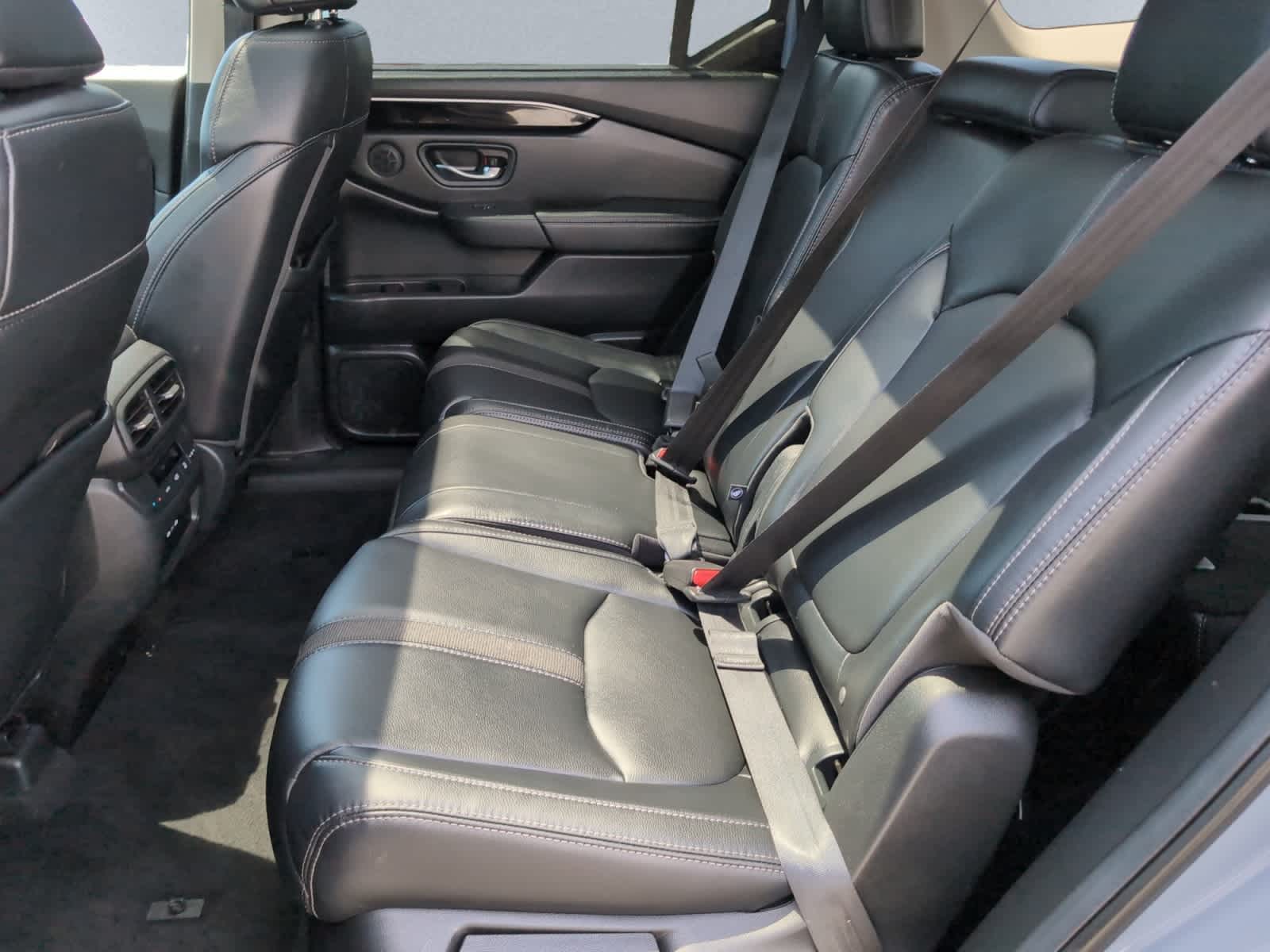 used 2025 Honda Pilot car, priced at $44,420