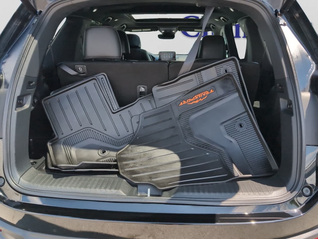 Used 2025 Honda Pilot TrailSport SUV