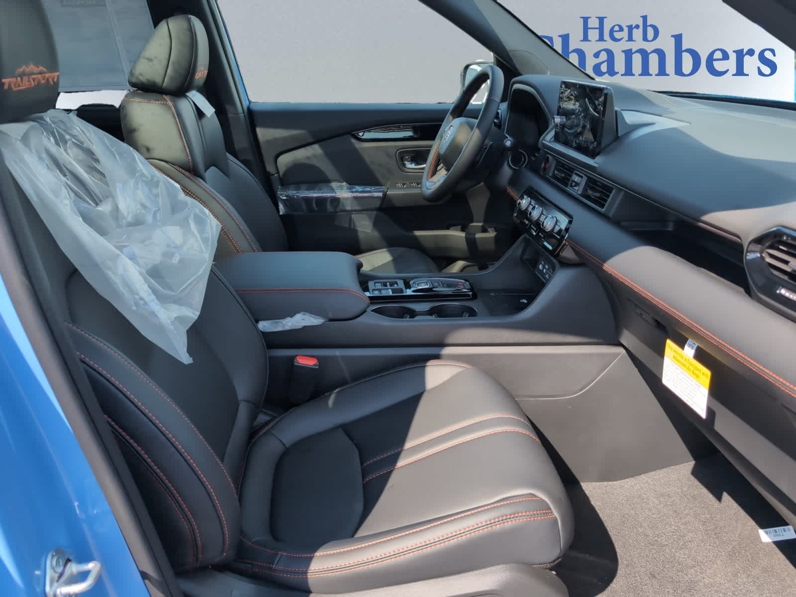 new 2025 Honda Pilot car, priced at $51,350