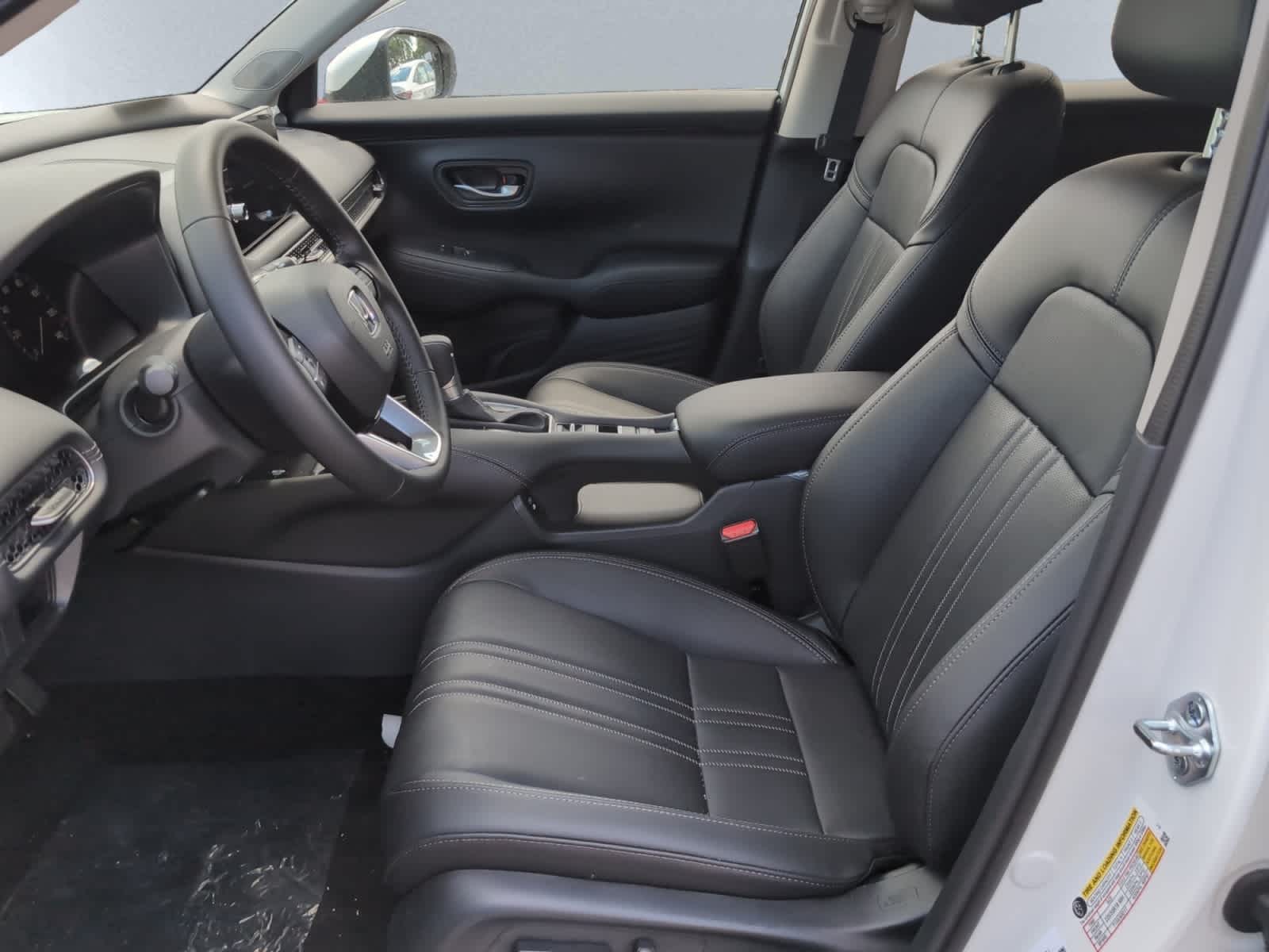 2027 Honda HR-V EX-L - Photo 16