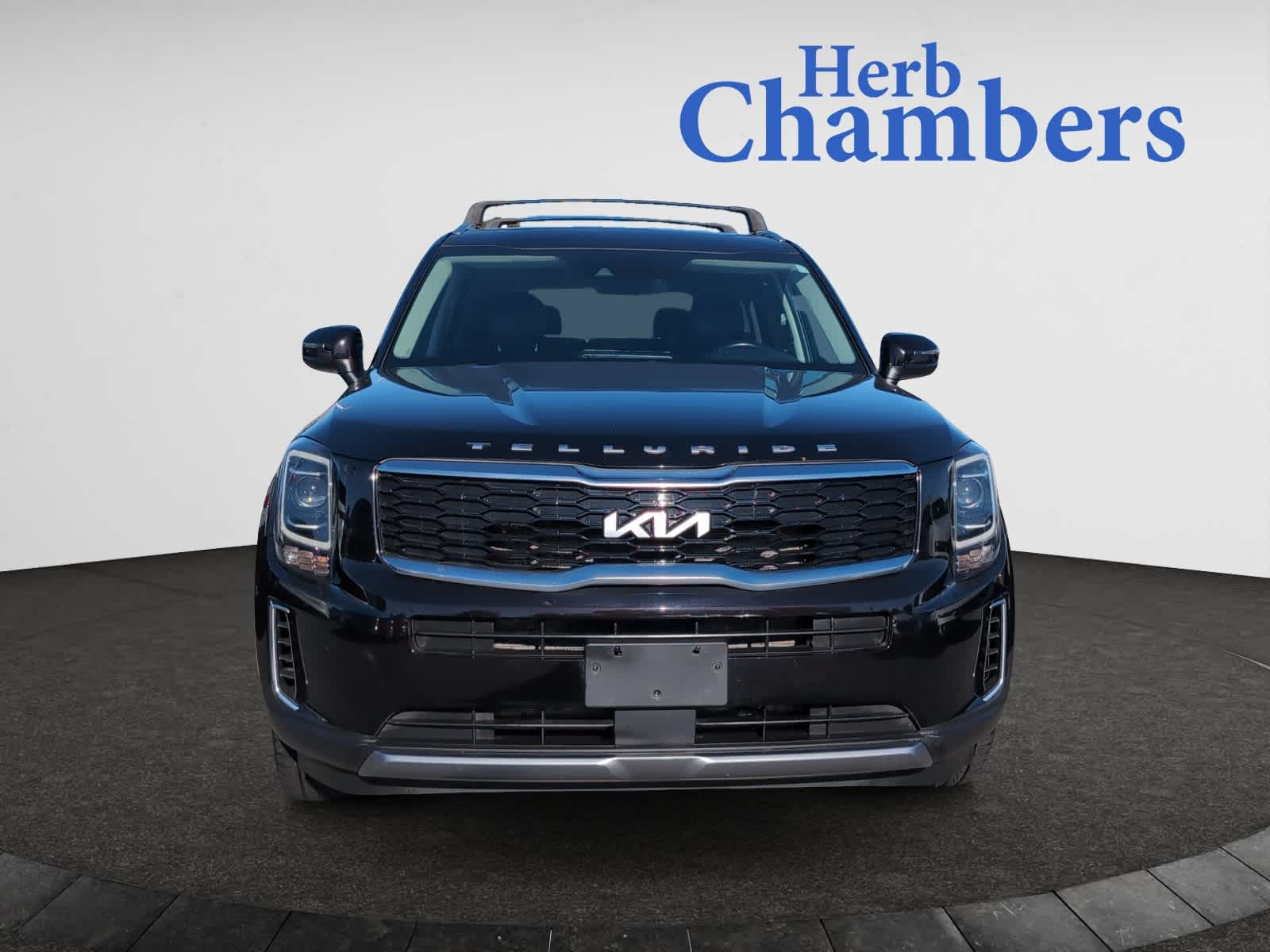 2022 Kia Telluride S photo 2