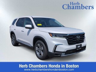 New 2025 Honda Pilot EX-L SUV near Boston