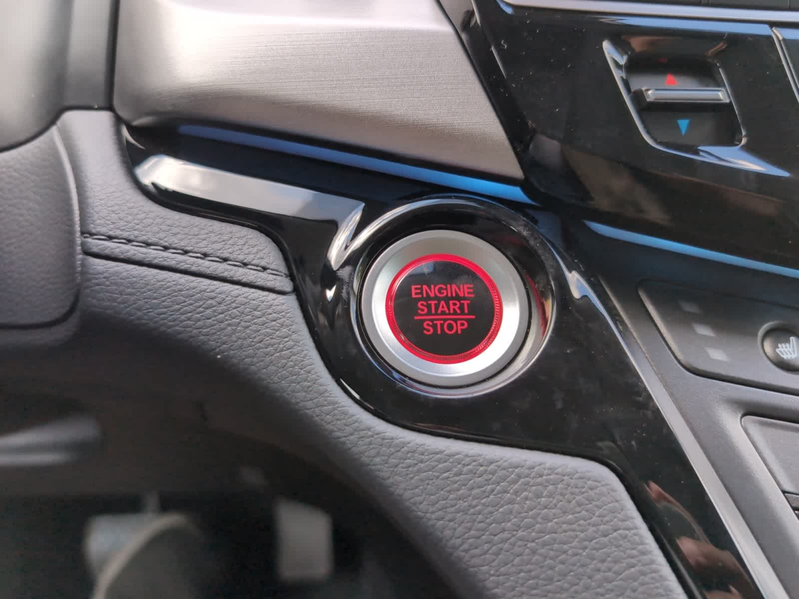 new 2026 Honda Odyssey car, priced at $49,995