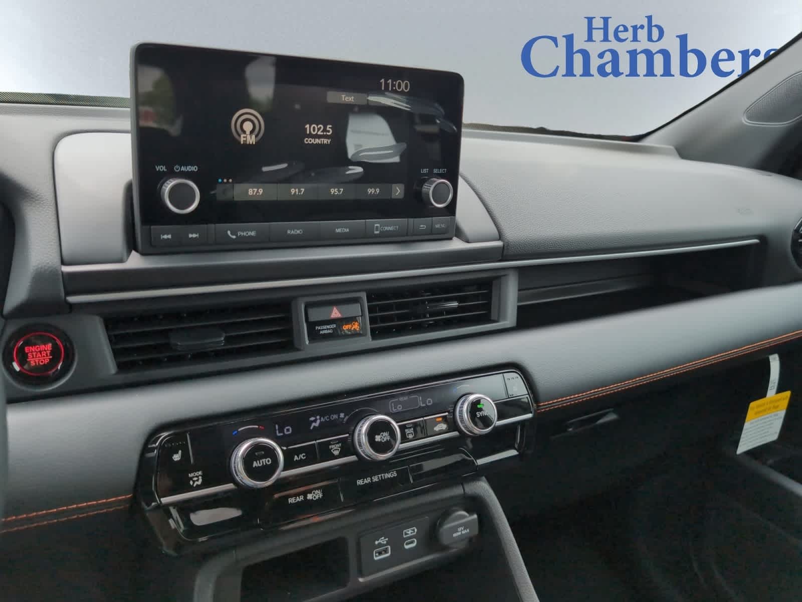 new 2025 Honda Pilot car, priced at $44,250