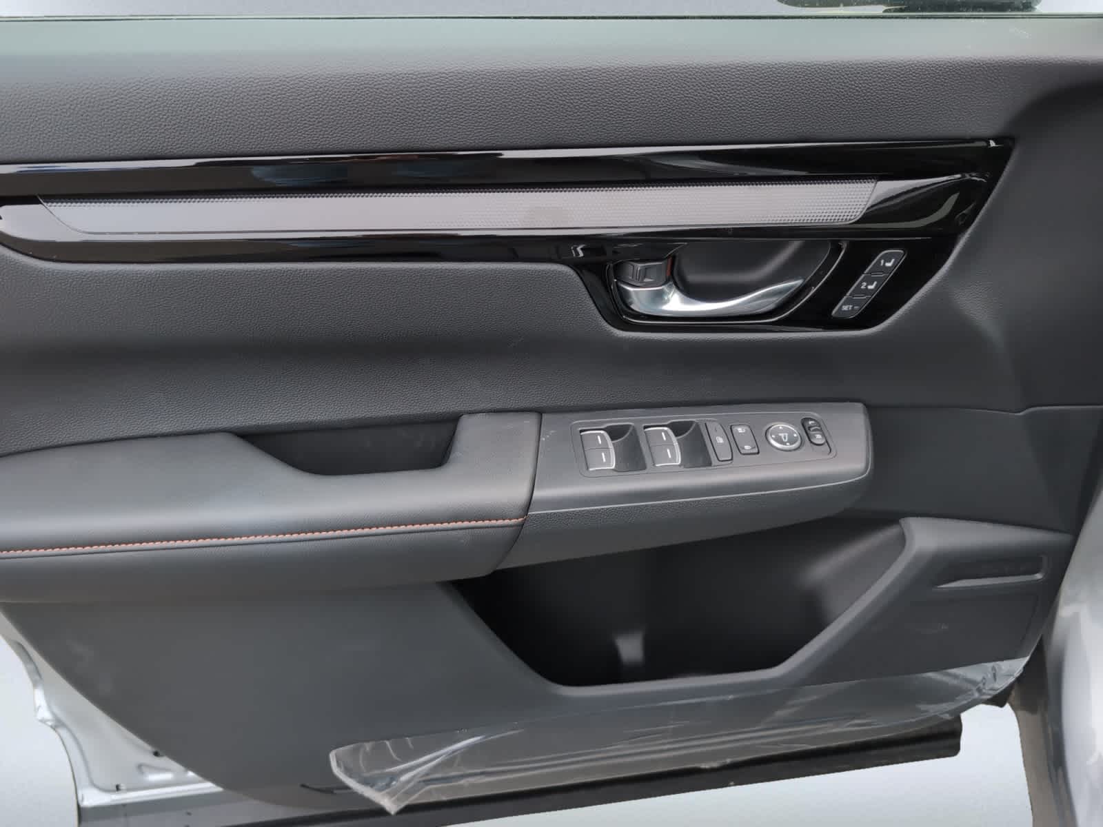 new 2026 Honda CR-V Hybrid car, priced at $43,700