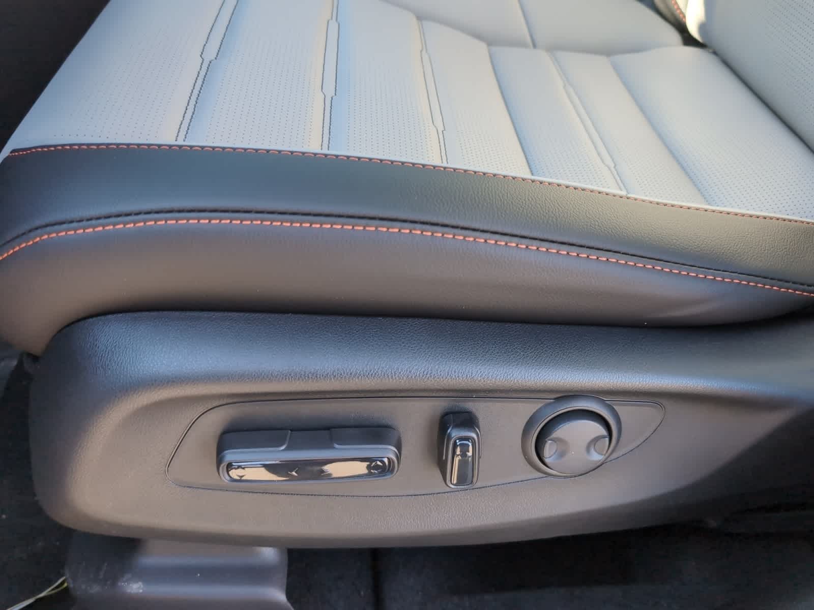 new 2026 Honda CR-V Hybrid car, priced at $44,455