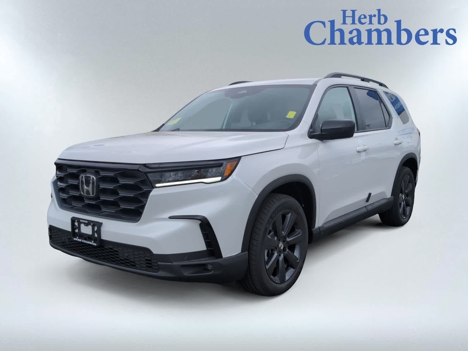 new 2025 Honda Pilot car, priced at $44,250