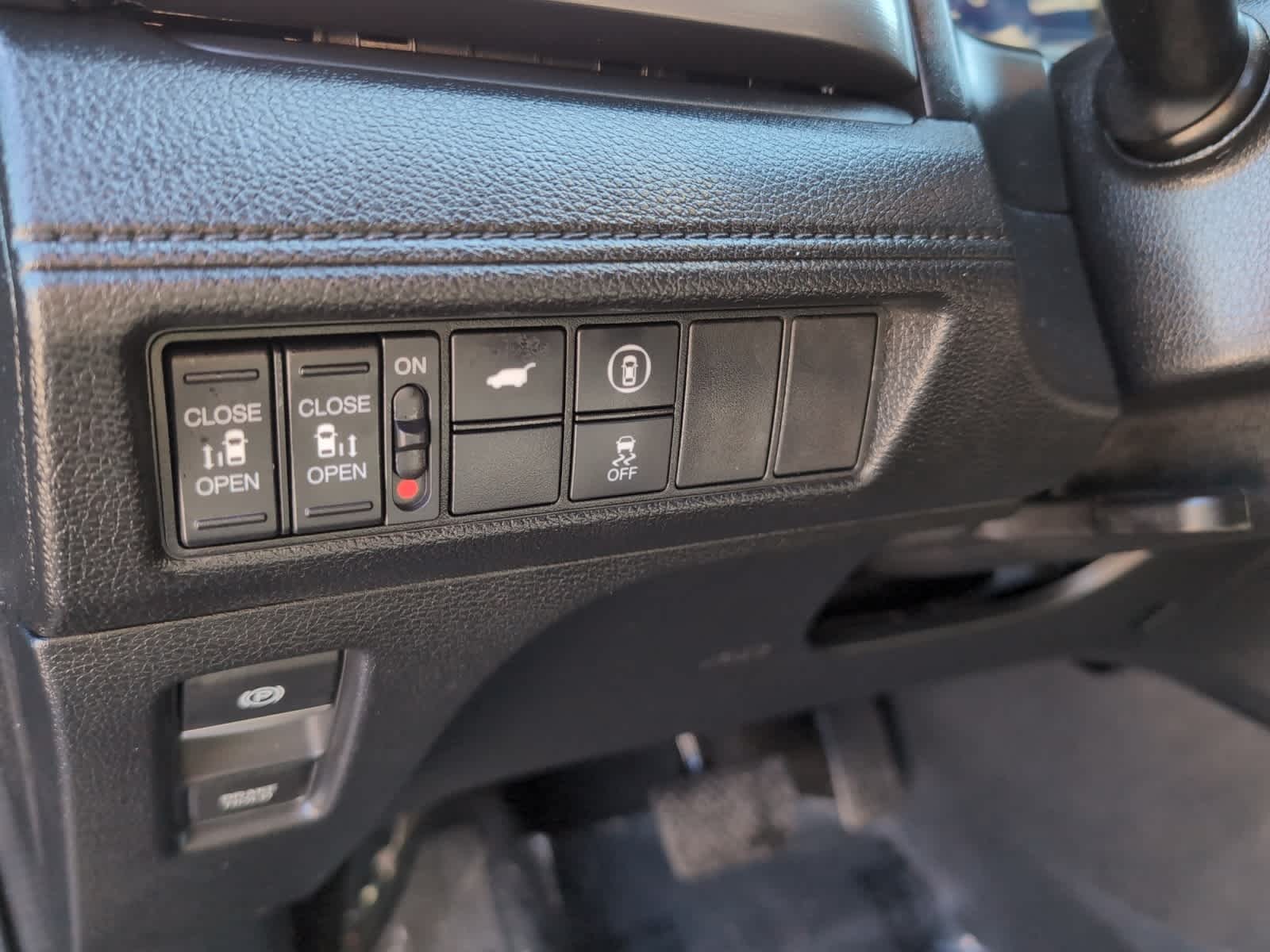 used 2024 Honda Odyssey car, priced at $33,998