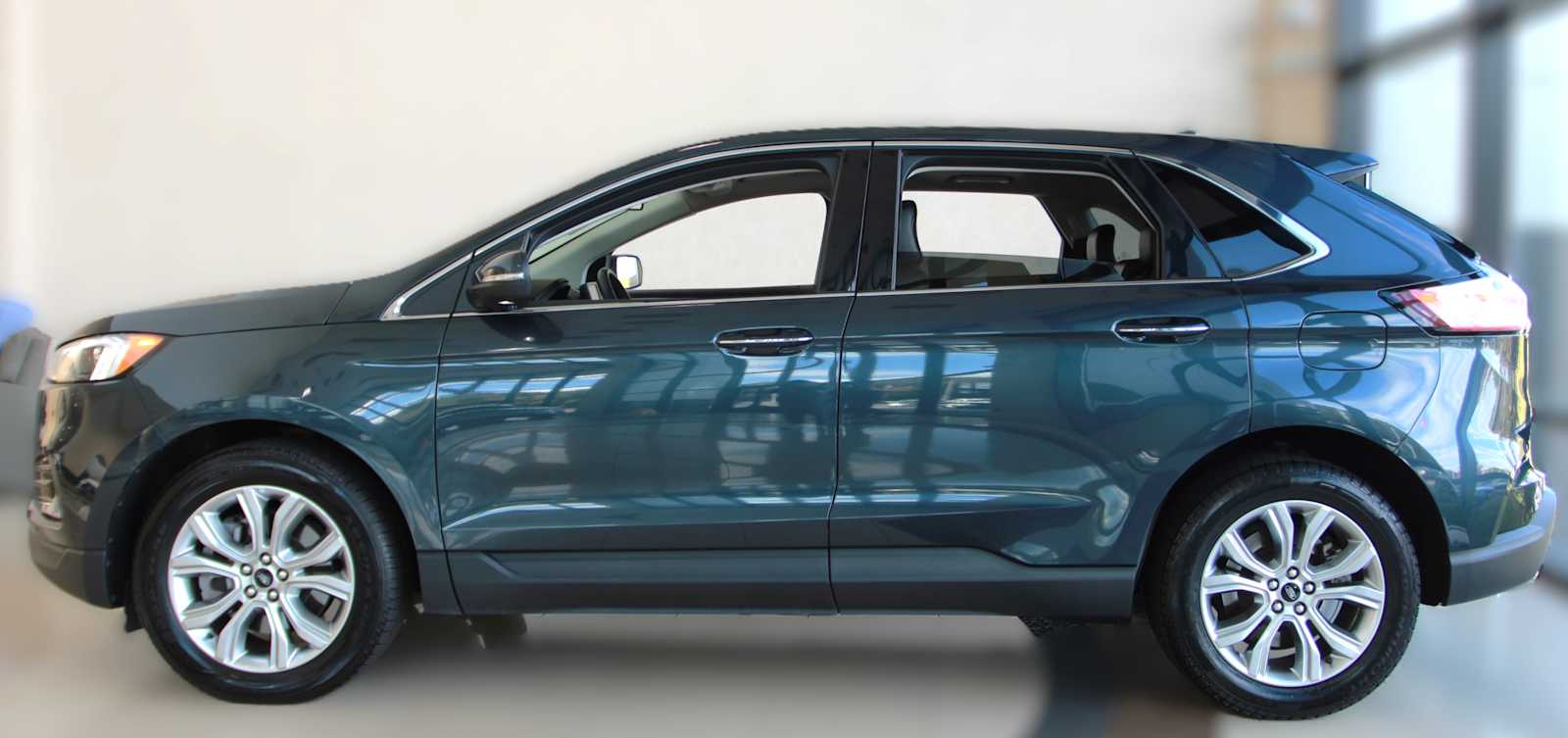 used 2024 Ford Edge car, priced at $23,998