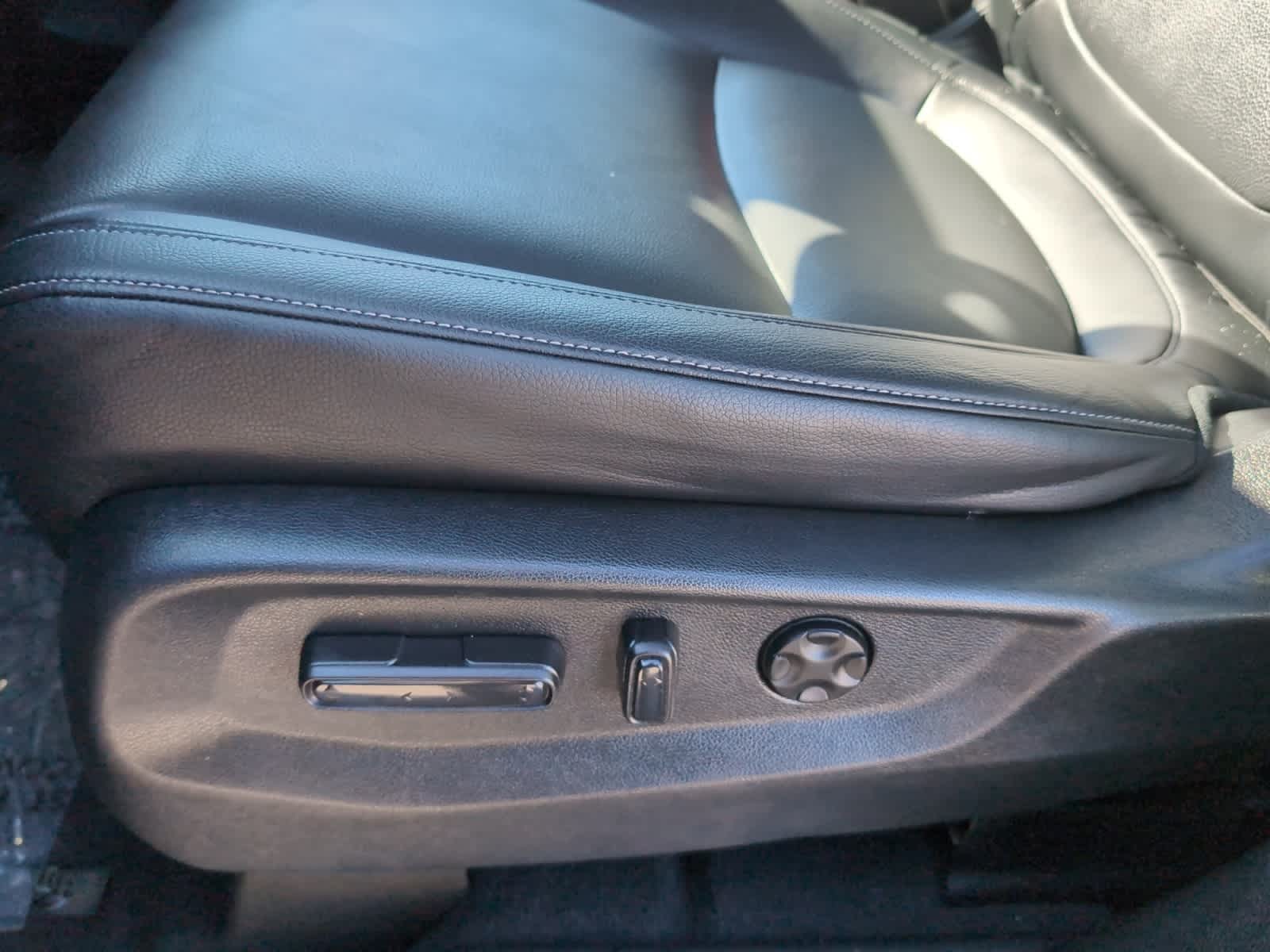 used 2024 Honda Odyssey car, priced at $33,998