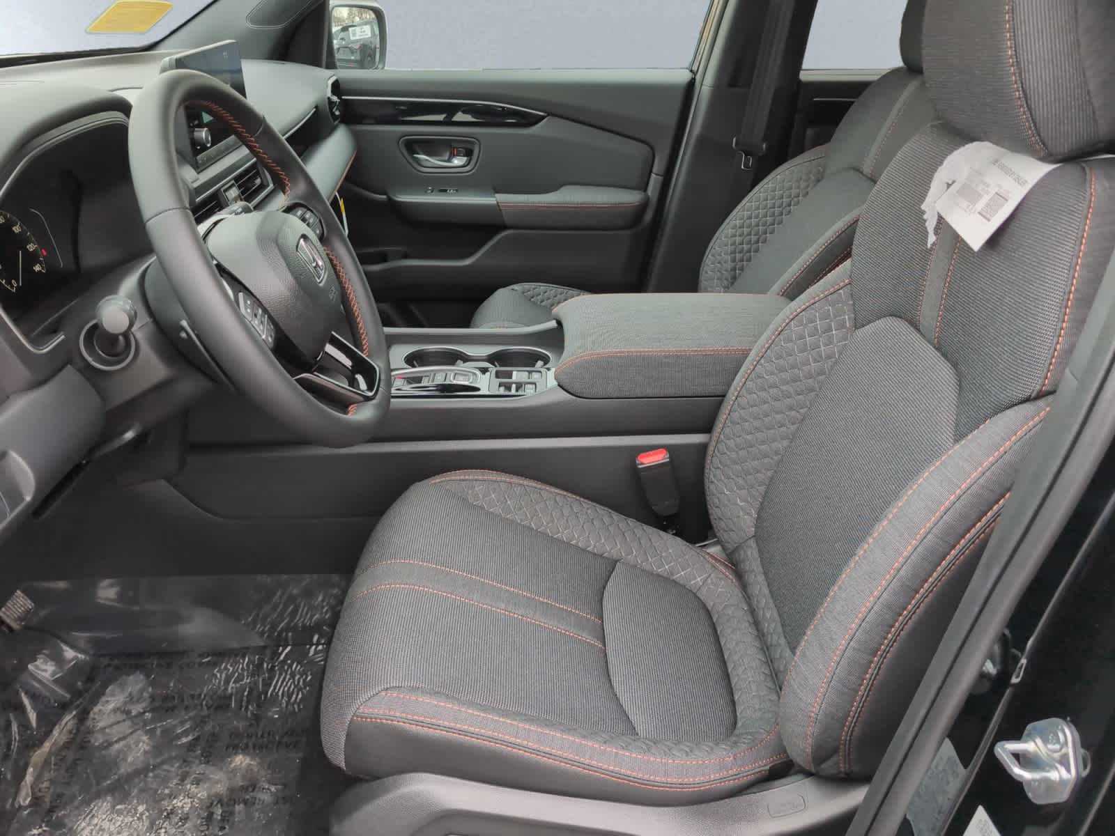 new 2025 Honda Pilot car, priced at $43,795