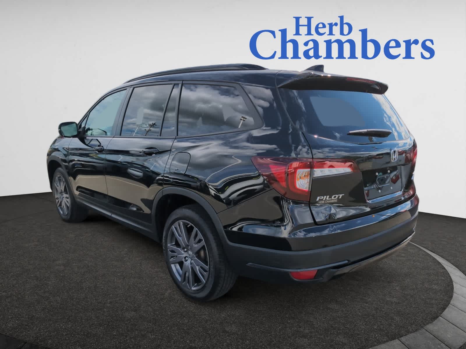 2022 Honda Pilot Sport photo 3