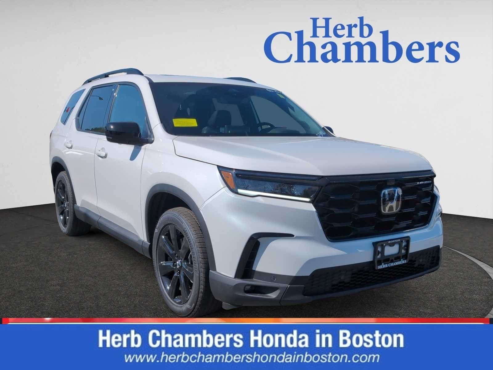 2025 Honda Pilot Black Edition's photo