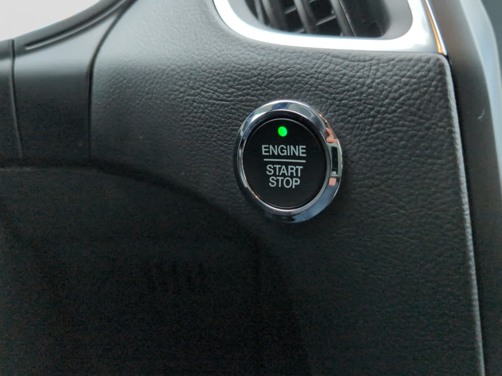 used 2024 Ford Edge car, priced at $23,898