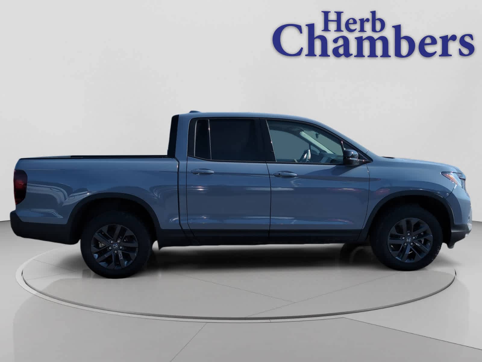 2025 Honda Ridgeline Sport - Photo 10