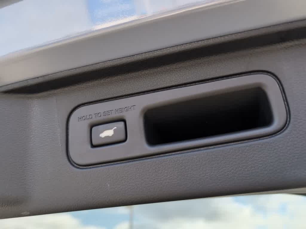 new 2025 Honda Pilot car, priced at $53,450