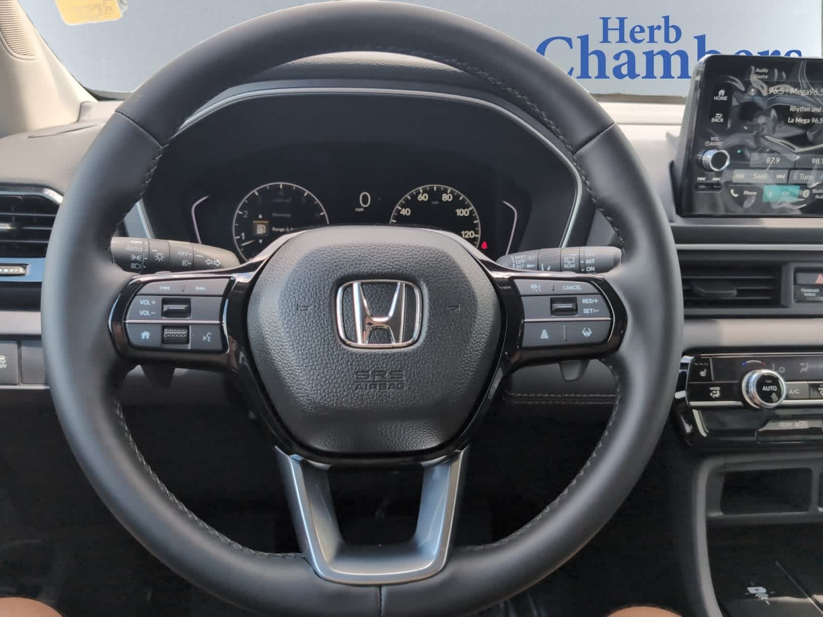 new 2025 Honda Pilot car, priced at $47,095