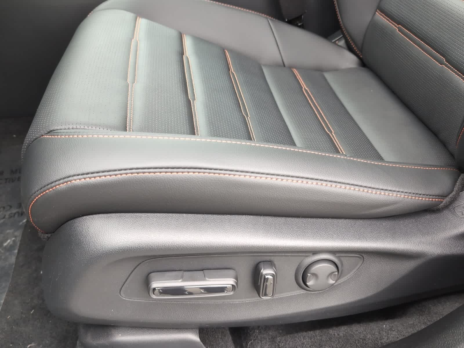 new 2026 Honda CR-V Hybrid car, priced at $40,630