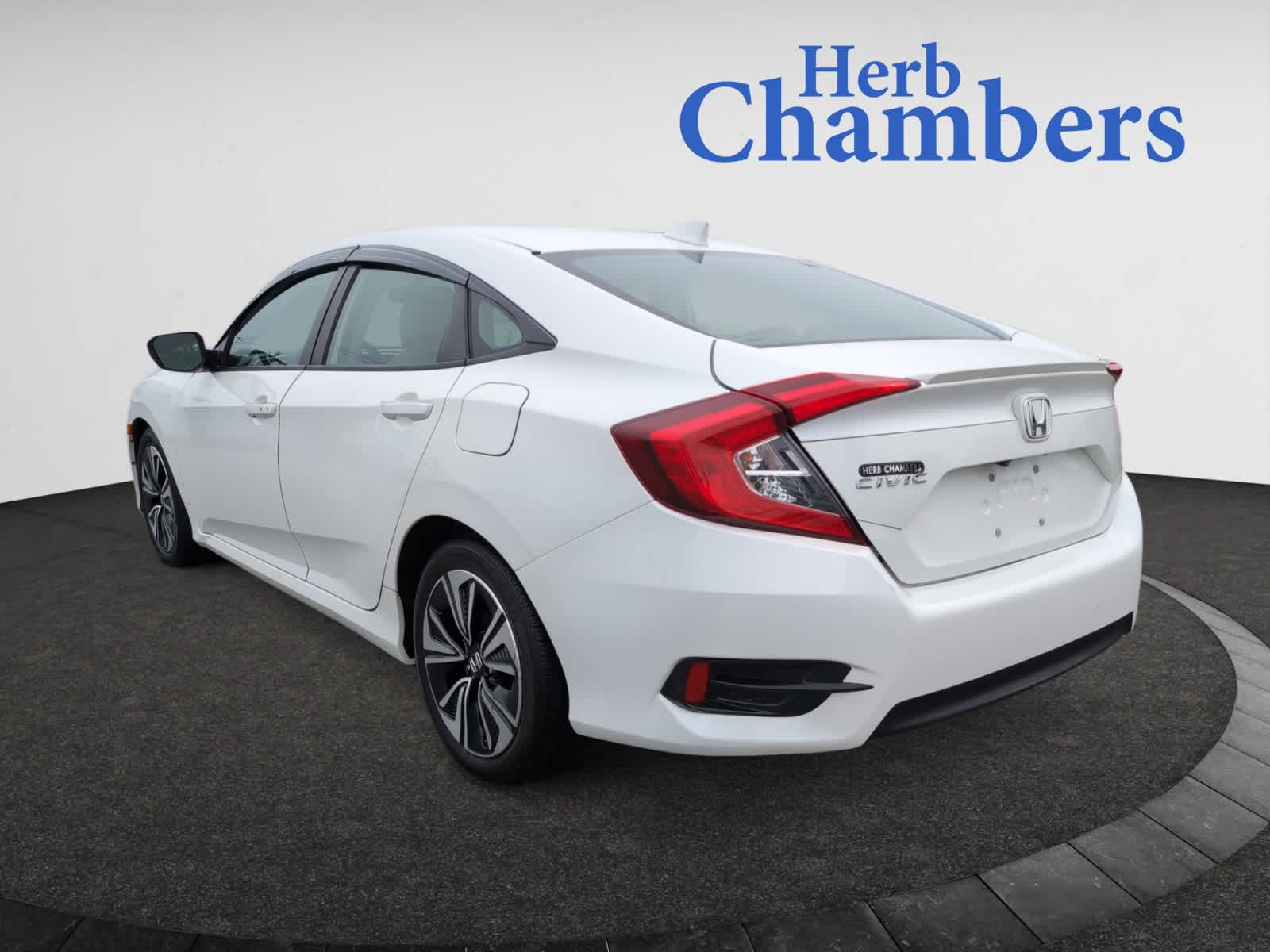 2017 Honda Civic EX-L photo 3