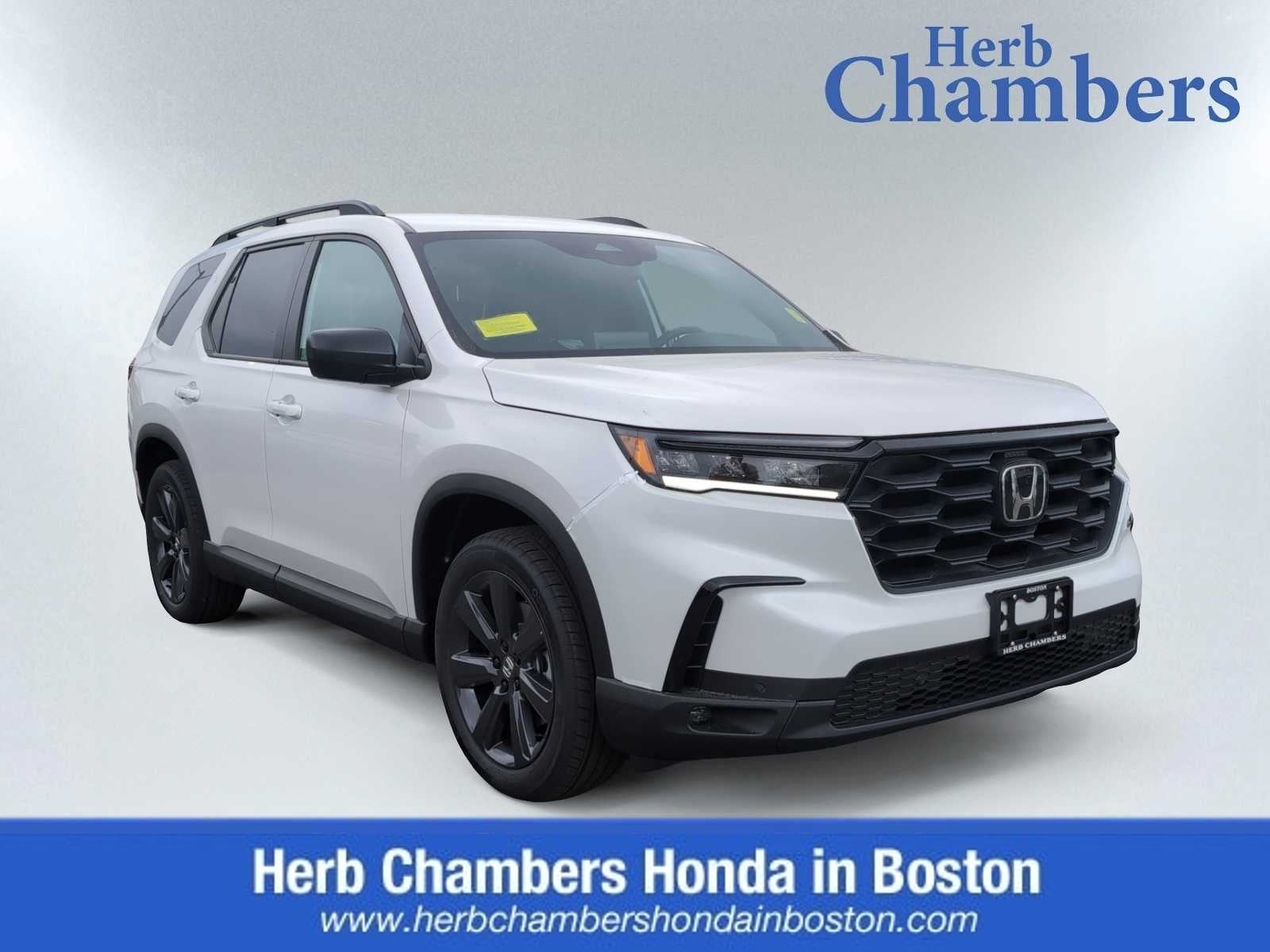 2025 Honda Pilot Sport's photo