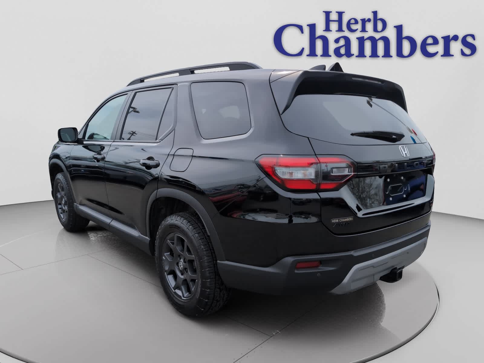 used 2024 Honda Pilot car, priced at $39,894
