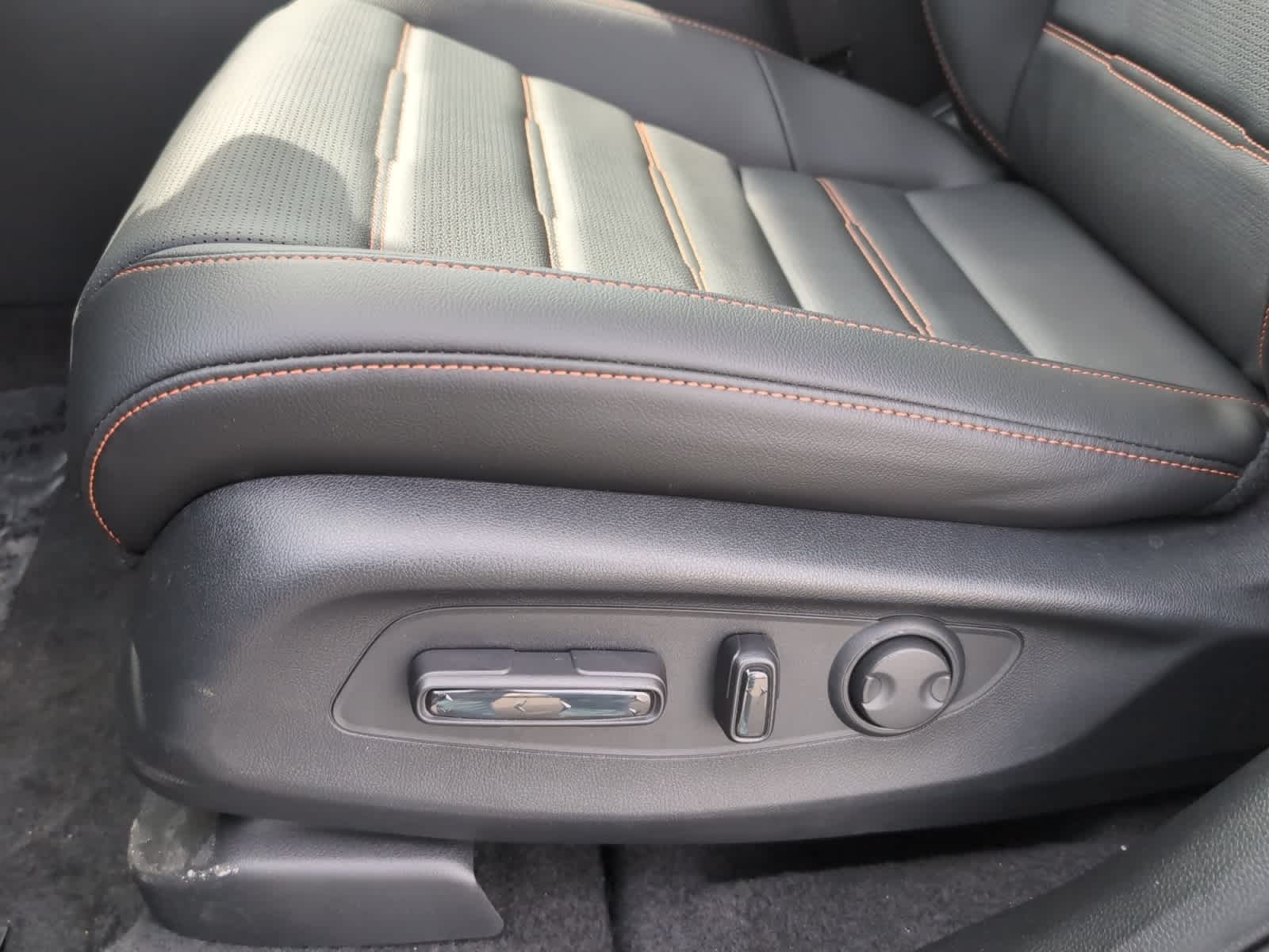 new 2026 Honda CR-V Hybrid car, priced at $42,130