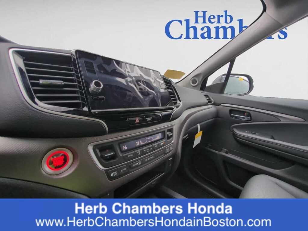 New 2026 Honda Ridgeline RTL Truck Crew Cab