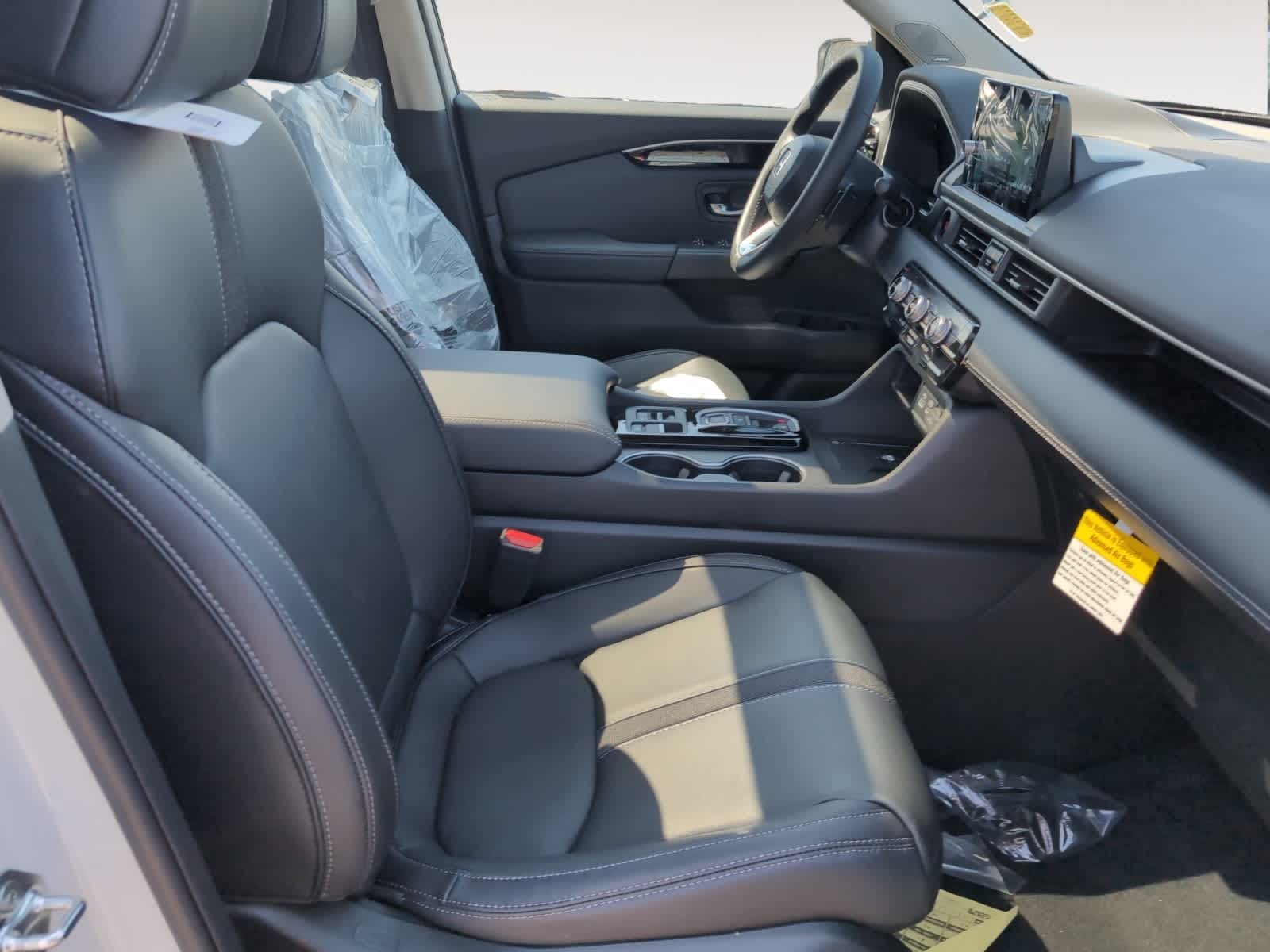 new 2025 Honda Pilot car, priced at $51,550