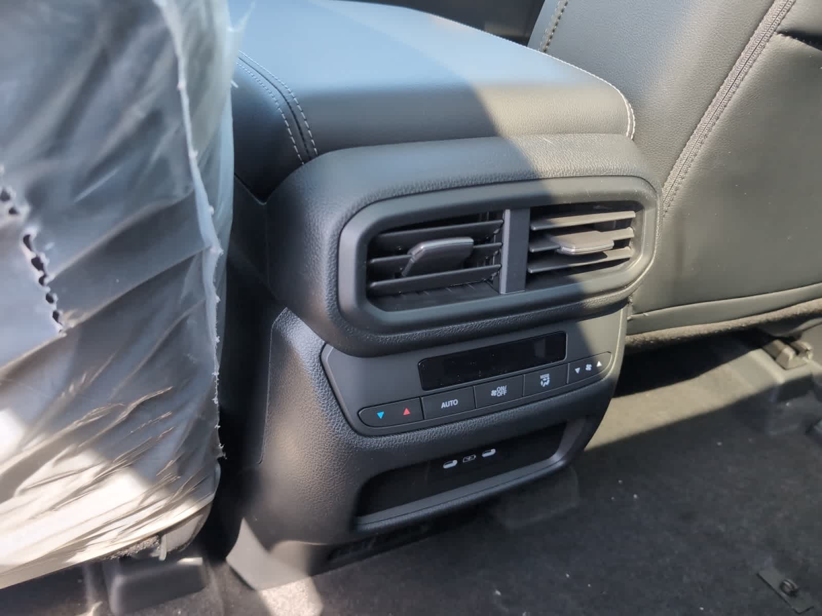 new 2025 Honda Pilot car, priced at $51,550