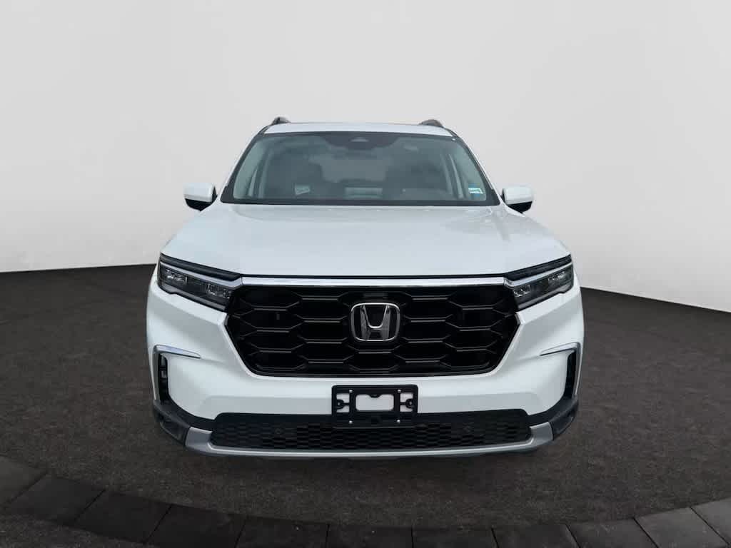 new 2025 Honda Pilot car, priced at $53,450